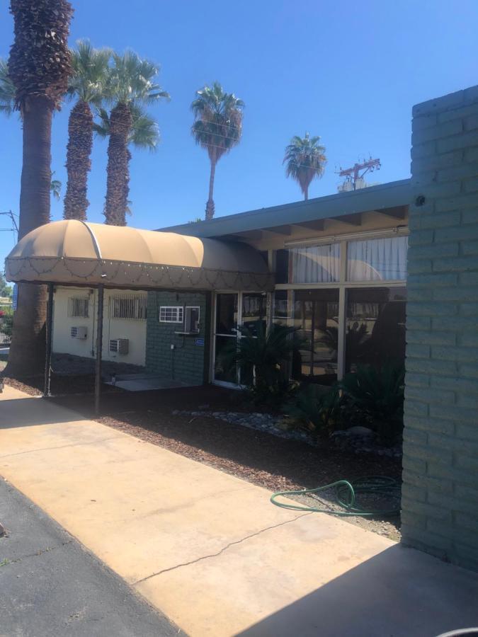 אינדיאו Palm Shadow Inn Motel מראה חיצוני תמונה